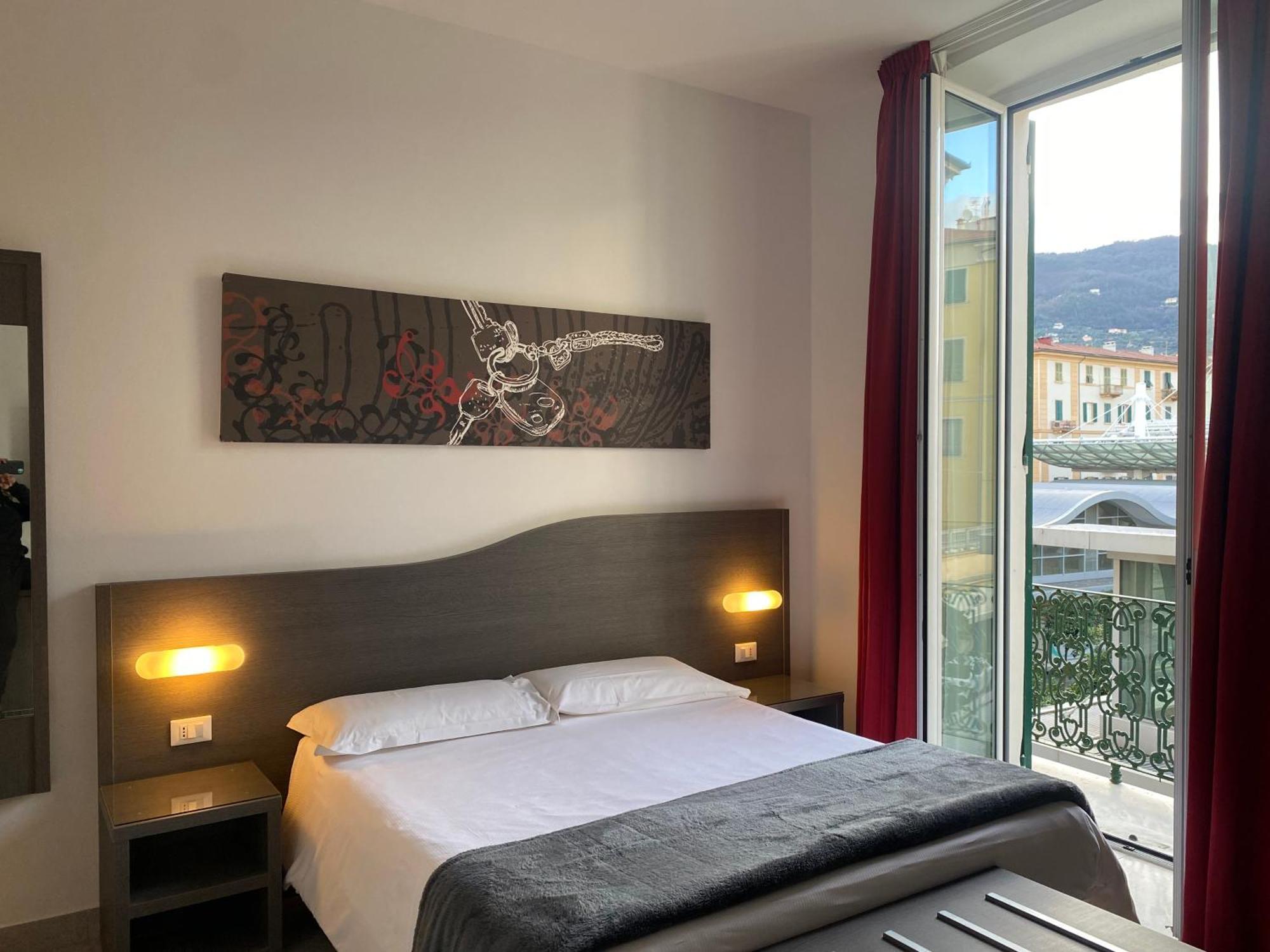 54 Rosselli Rooms La Spezia Zewnętrze zdjęcie