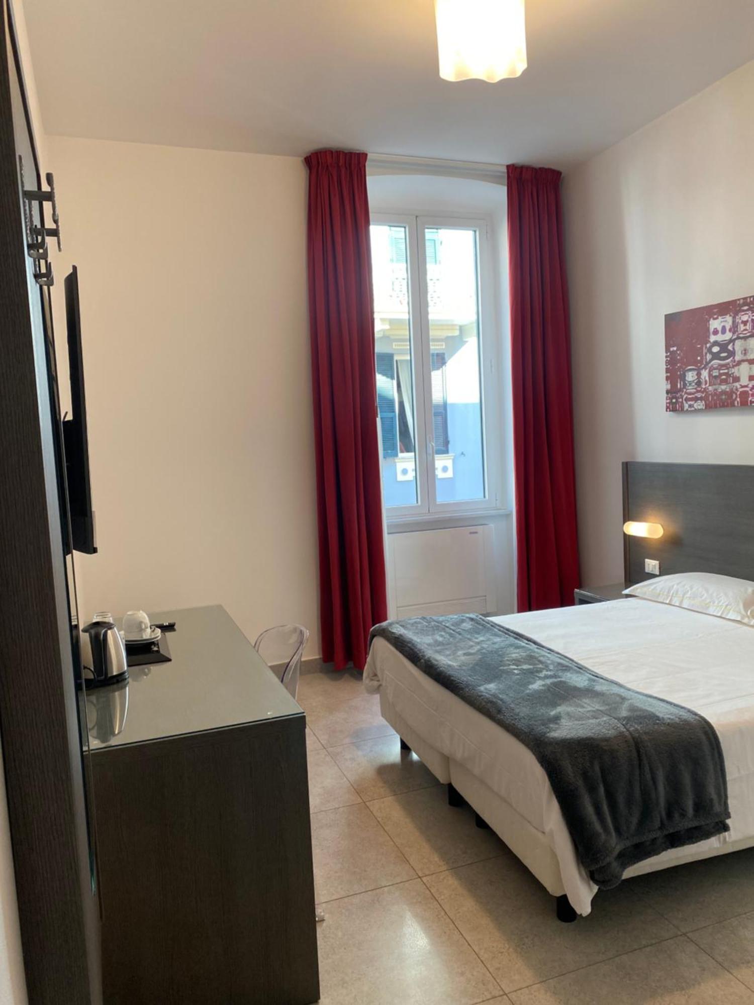 54 Rosselli Rooms La Spezia Zewnętrze zdjęcie