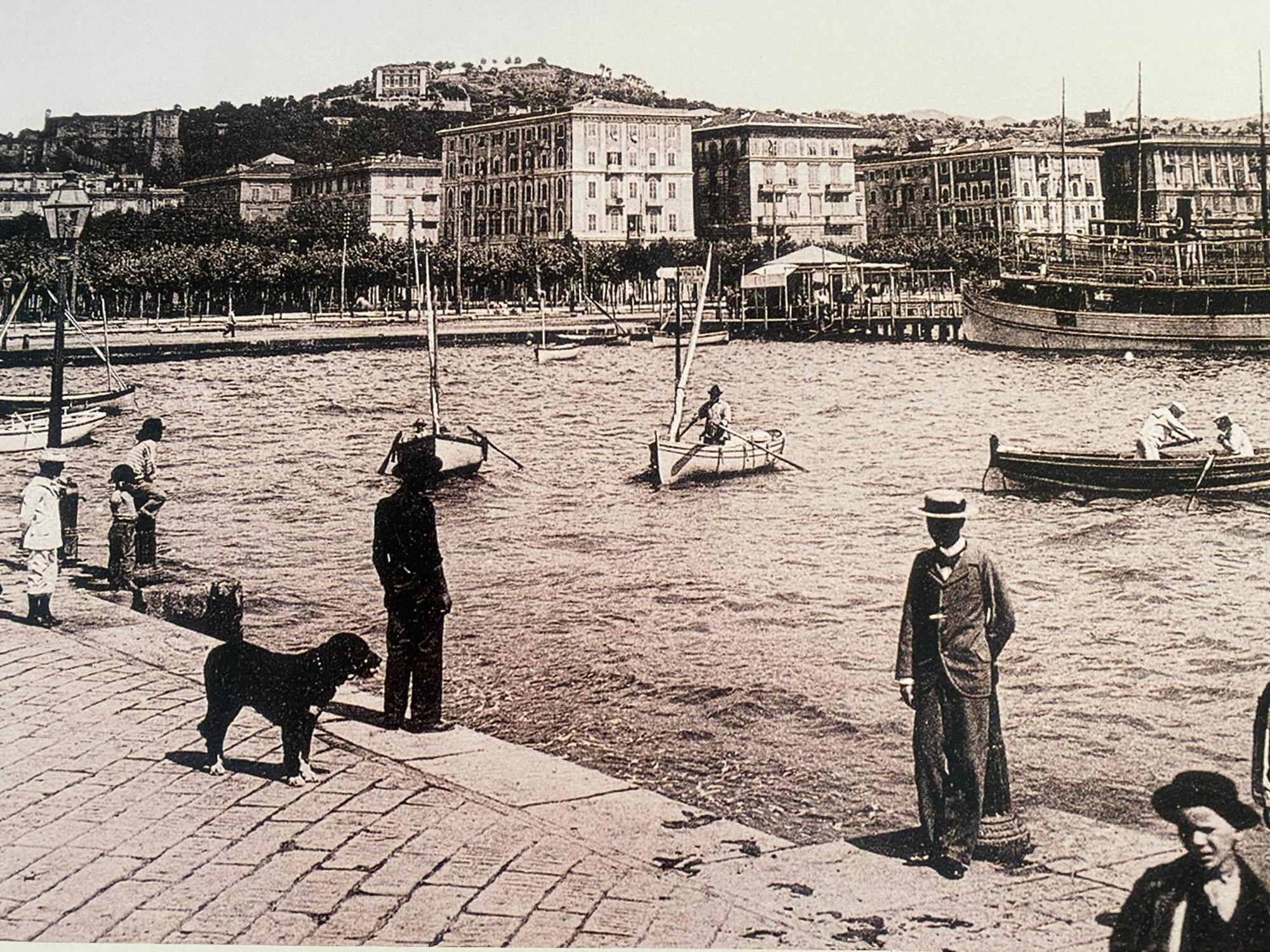 54 Rosselli Rooms La Spezia Zewnętrze zdjęcie